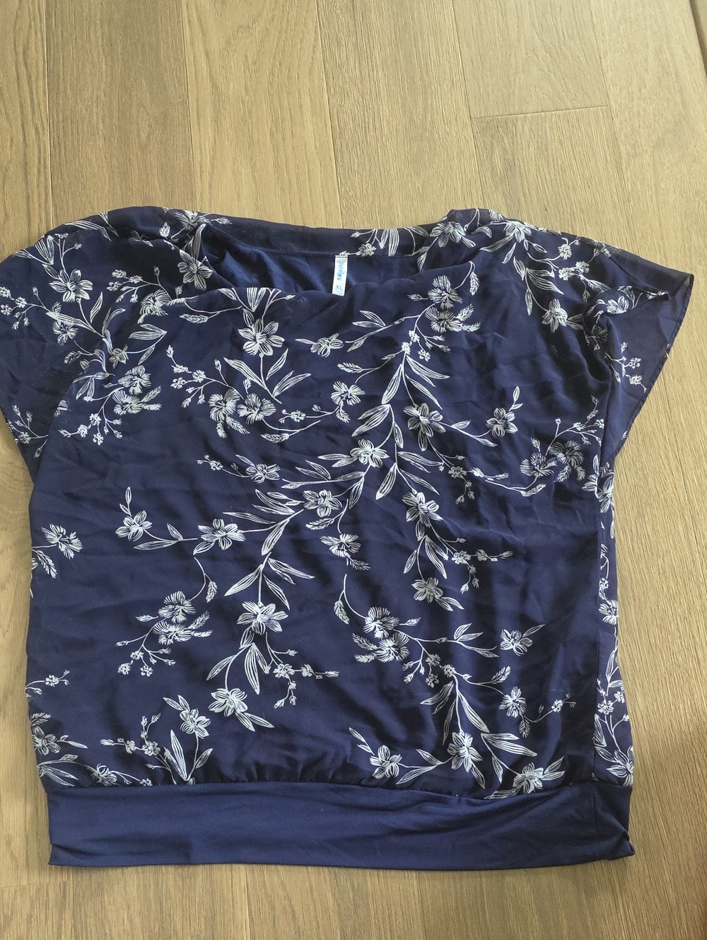 Floral Short-Sleeve Navy Top